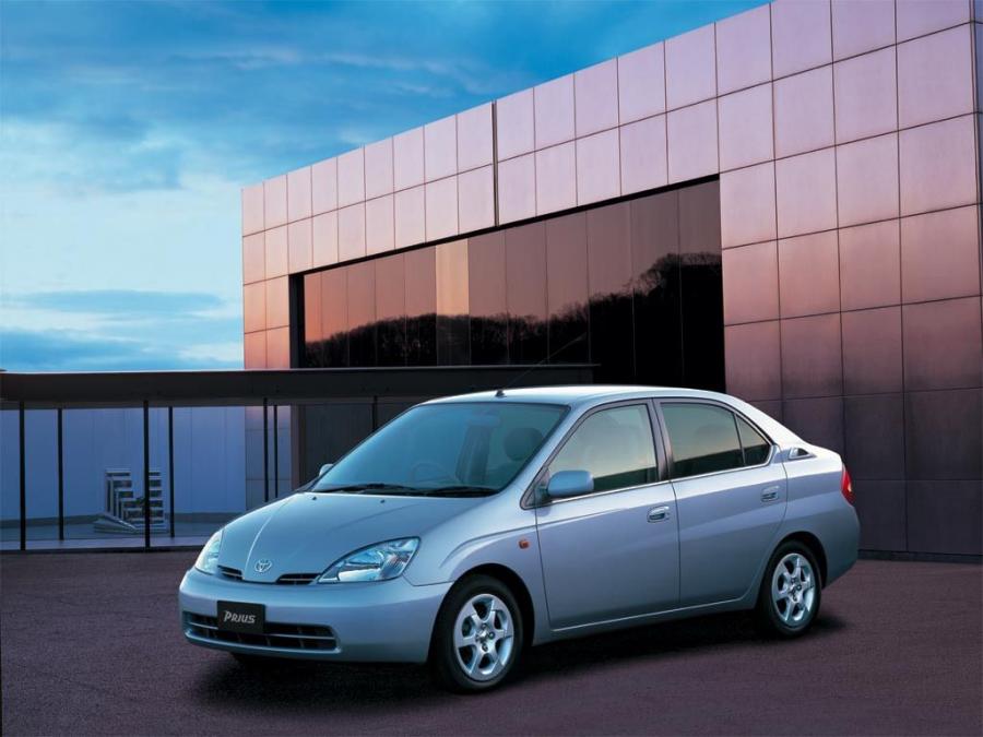  Toyota Prius 1997 года  (фото 14 из 15)
